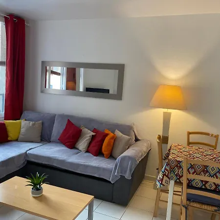 Apartment Centre *
